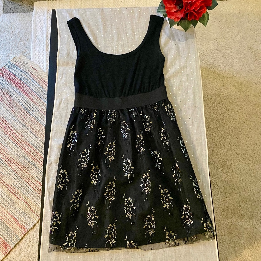 Juniors/Women’s Xhilaration Black and Gold Dress Size Small